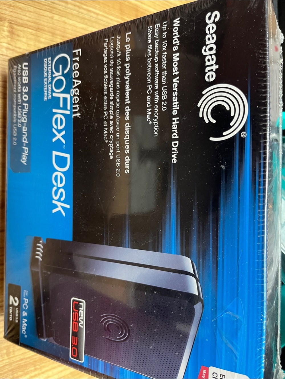 Sea Seagate GoFlex Desk External Hard Drive - Black & Blue